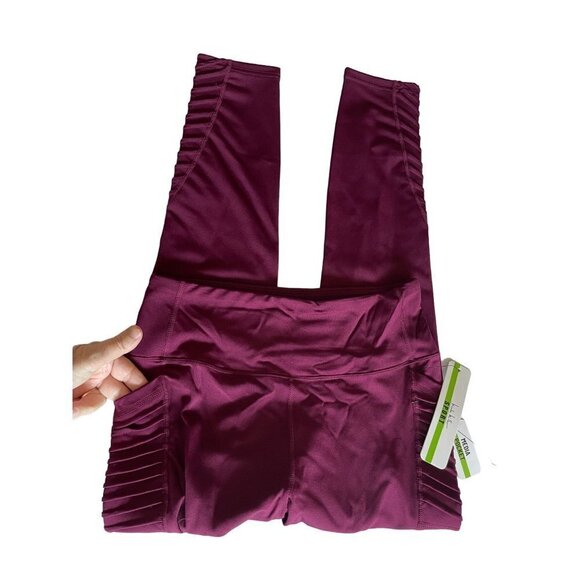 Nicole Miller Sport Women's Leggings Size Medium Wine Pockets New $68 - Picture 6 of 11